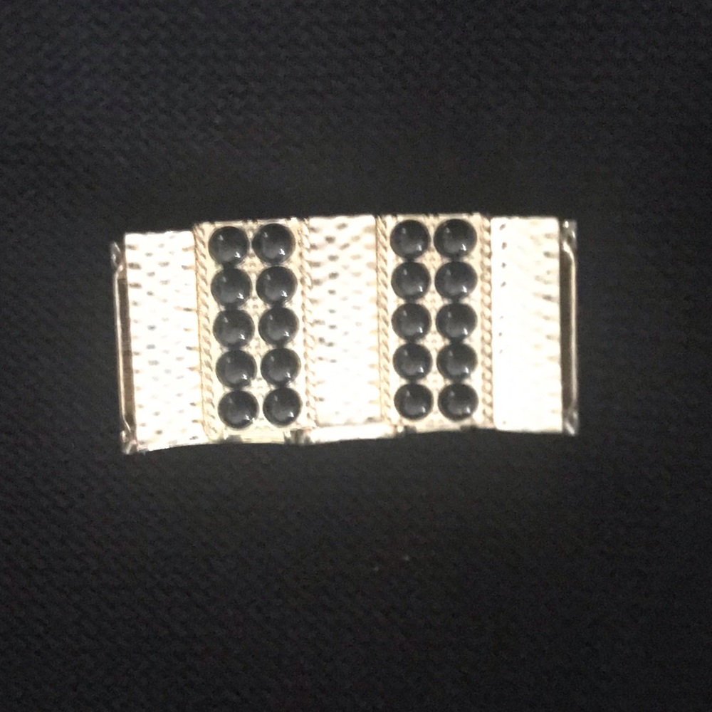 🍭 New York and Co bracelet